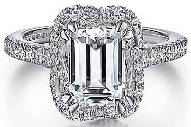 Emerald Cut Engagement Rings brings the Drama