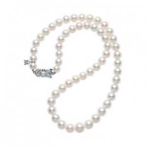 Strand of white pearl necklace