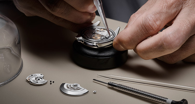 ROLEX WATCH SERVICING AND REPAIR AT ROMAN JEWELERS