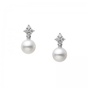 Mikimoto 18K White Gold Earrins with 2 Round Akoya Pearls A+ 7.25mm & 8 Round Diamonds 0.16 Tcw F-G VS