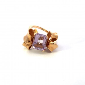 Estate 14K Yellow Gold Lavender Stone