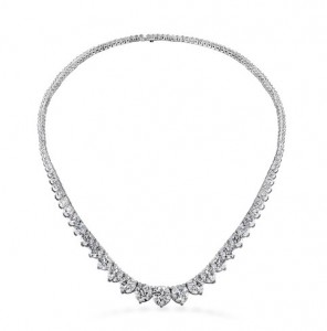 Hearts on Fire 18K White Gold Temptation Three-Prong Diamond Necklace