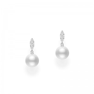 WG Earrings with 2 Round Akoya Pearls A+ 7.5mm & 6 Round Diamonds 0.19 Cts F-G VS1