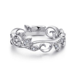 14K White Gold Scrolling Floral Diamond Ring