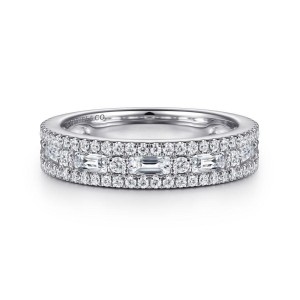 Gabriel & co. 14K White Gold Anniversary Band with 7 Baguette Diamonds & 74 Round Diamonds 0.94 Tcw G_H SI2  Size 6.5