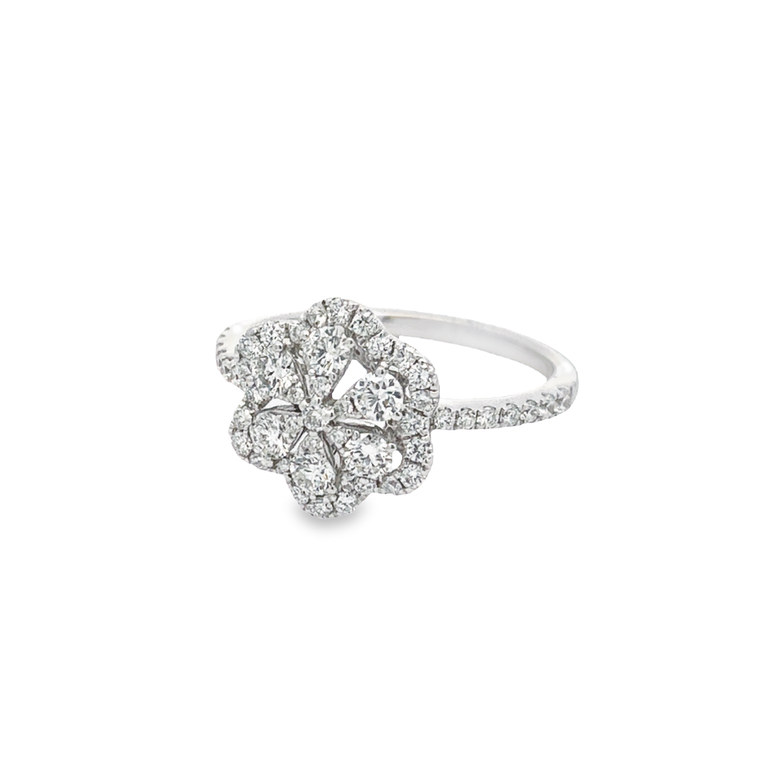 18K White Gold Diamond Flower Cluster Ring