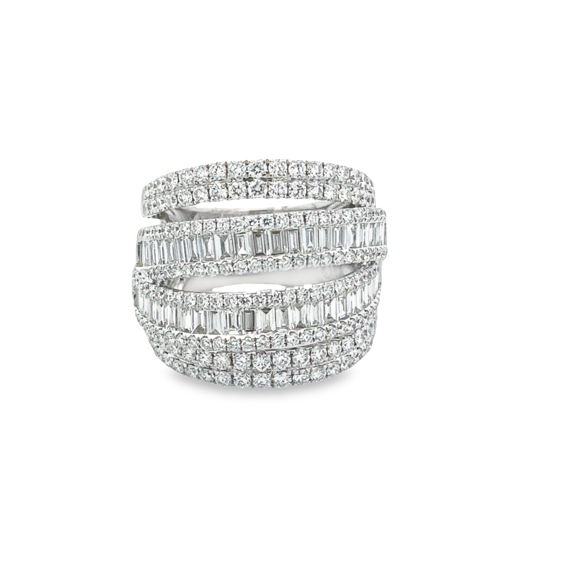 18K White Gold Diamond Ring