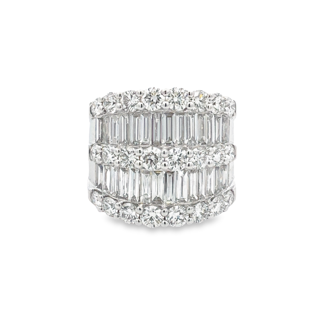 18K White Gold Diamond Ring