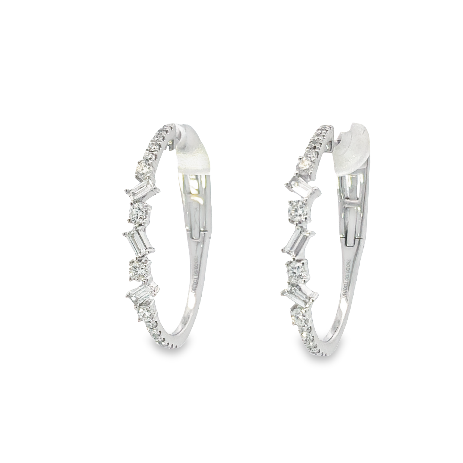 18K White Gold Diamond Oval Hoop Earrings