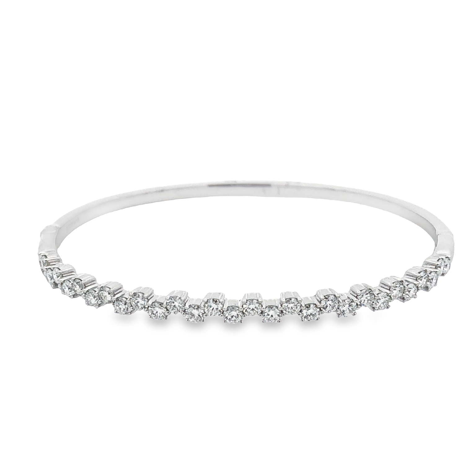 18K White Gold Diamond Bangle