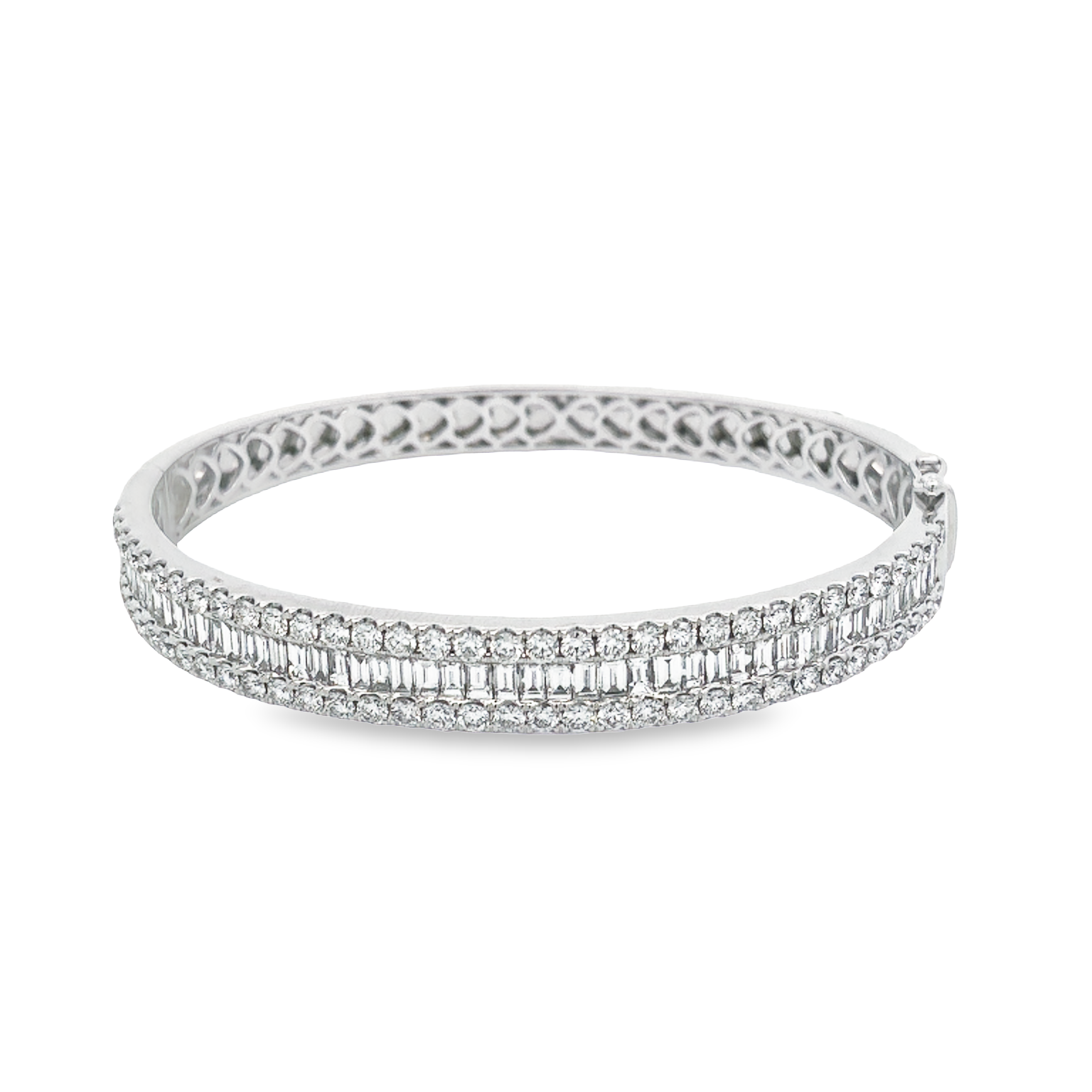 18K White Gold Diamond Bangle Bracelet