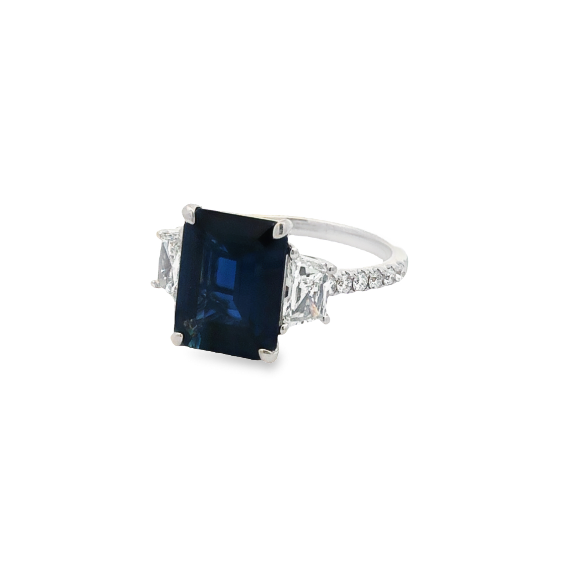 18K White Gold Sapphire and Diamond 3-Stone Style Ring with 1 Rectangualr Step Cut Sapphire