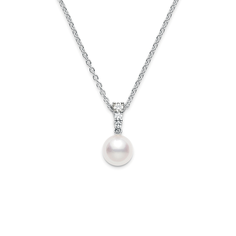 Mikimoto 18K White Gold Morning Dew Pendant with 1 Round Cultured Akoya Pearl 8mm A+ & 3 Round Brilliant Cut Diamond 0.16 Cts F-G VS 18