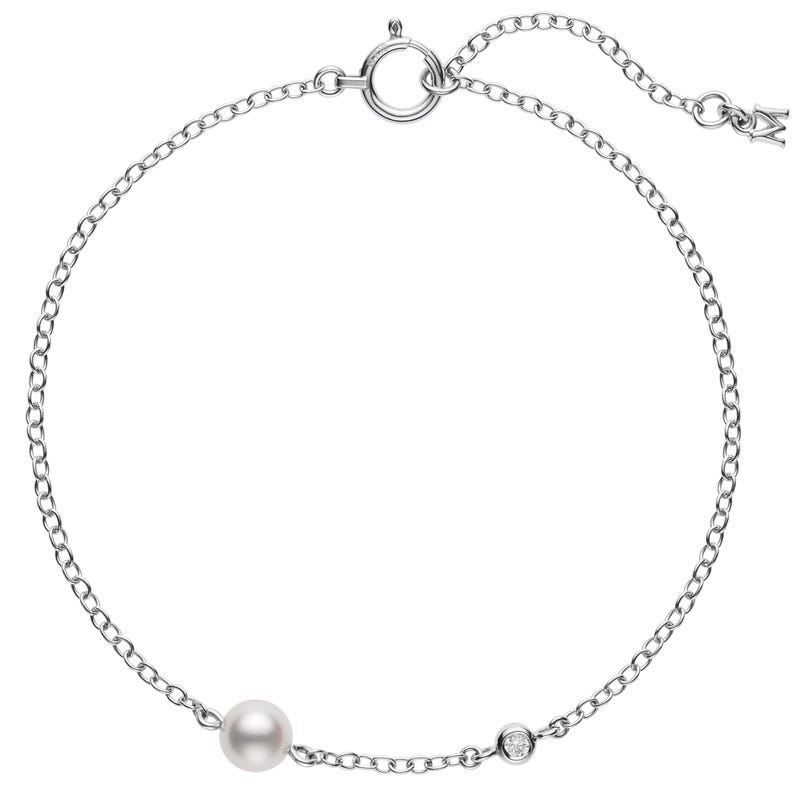 Mikimoto 18K White Gold Bracelet with 1 Round Akoya Pearl A+ 5mm & 1 Round Diamond 0.02 Cts F-G VS 7